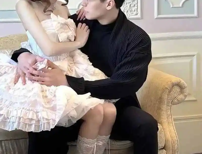 西檬之家-字母圈DT是什么？掌握Dirty Talk的艺术与边界